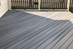 Ashburn deck in Fiberon Pro-Tect Gray Birch
