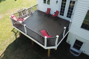 Deck in Trex Transcends Spiced Rum - Centreville, VA