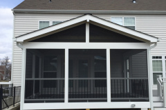 Deck and Screen Porch in Trex Select Pebble Grey and Trex Transcends railing - Leesburg, VA