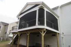 Deck & Screen Porch in Wolf Rosewood decking Trex Transcends railing - Gainesville, VA
