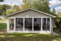 Screen Porch in Wolf Rosewood decking - Springfield, VA
