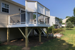 Wolf Amberwood deck with Trex Transcends railing - Herndon, VA