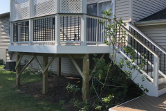 Wolf Amberwood deck with Trex Transcends railing - Herndon, VA